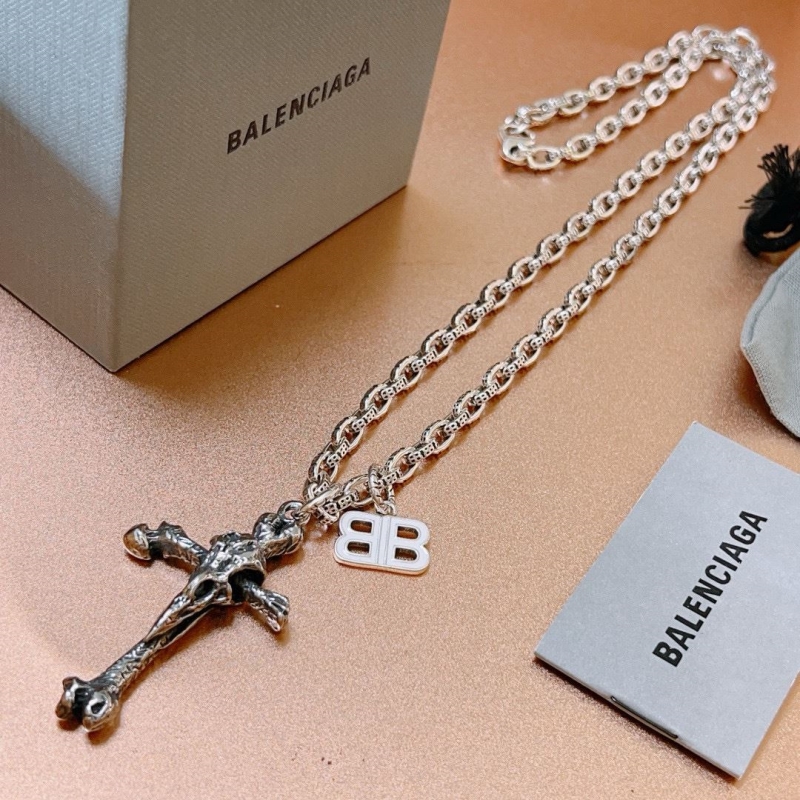 Ba1en*iaga necklaces
